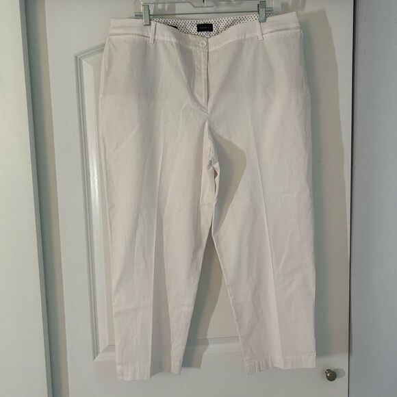 Talbots NWOT White Perfect Crop Pants - Picture 1 of 5